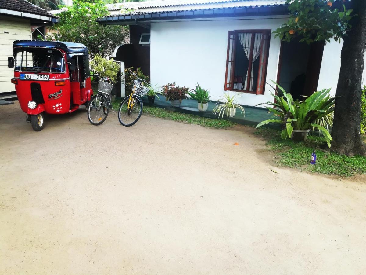 Arani Homestay Polonnaruwa Eksteriør billede